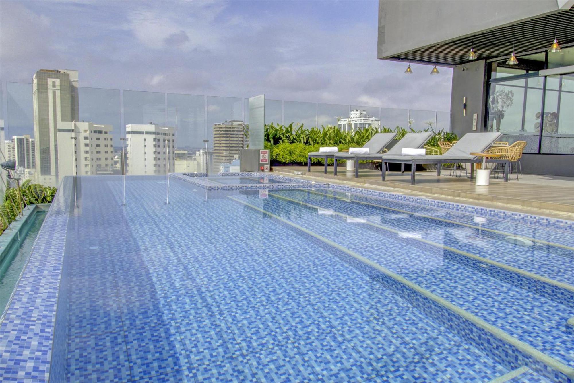 Doubletree By Hilton Guayaquil Hotel Exterior photo