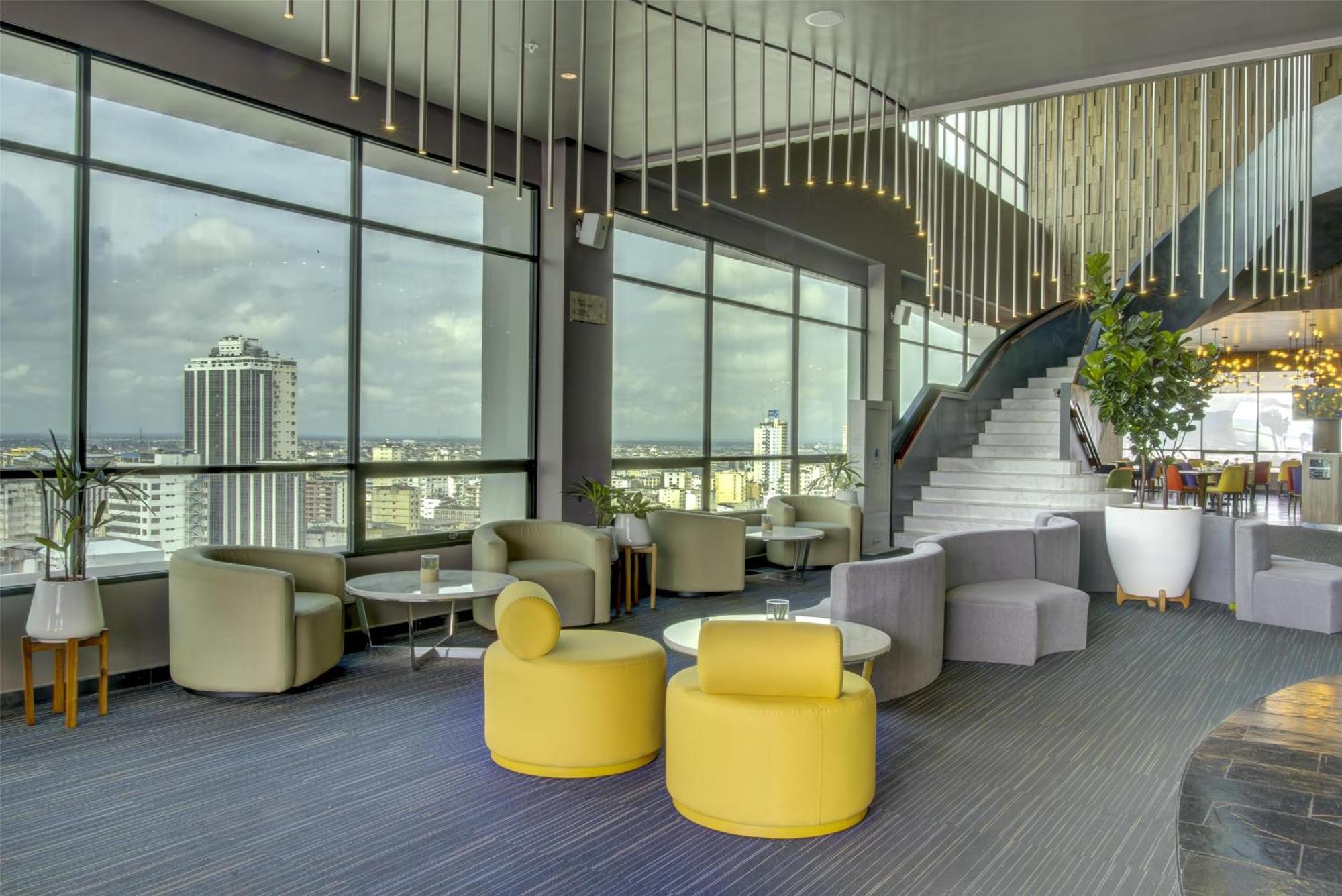 Doubletree By Hilton Guayaquil Hotel Exterior photo