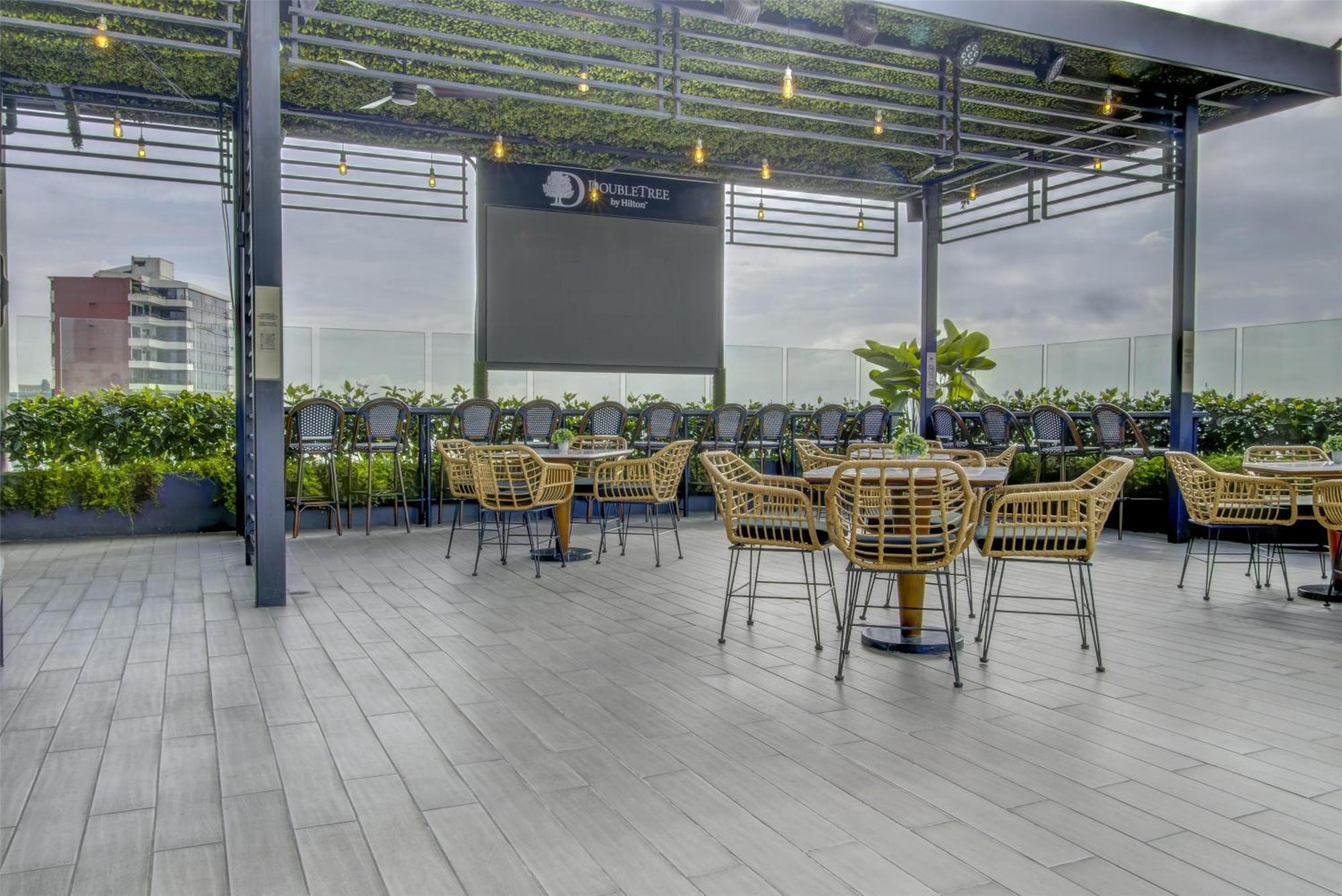 Doubletree By Hilton Guayaquil Hotel Exterior photo