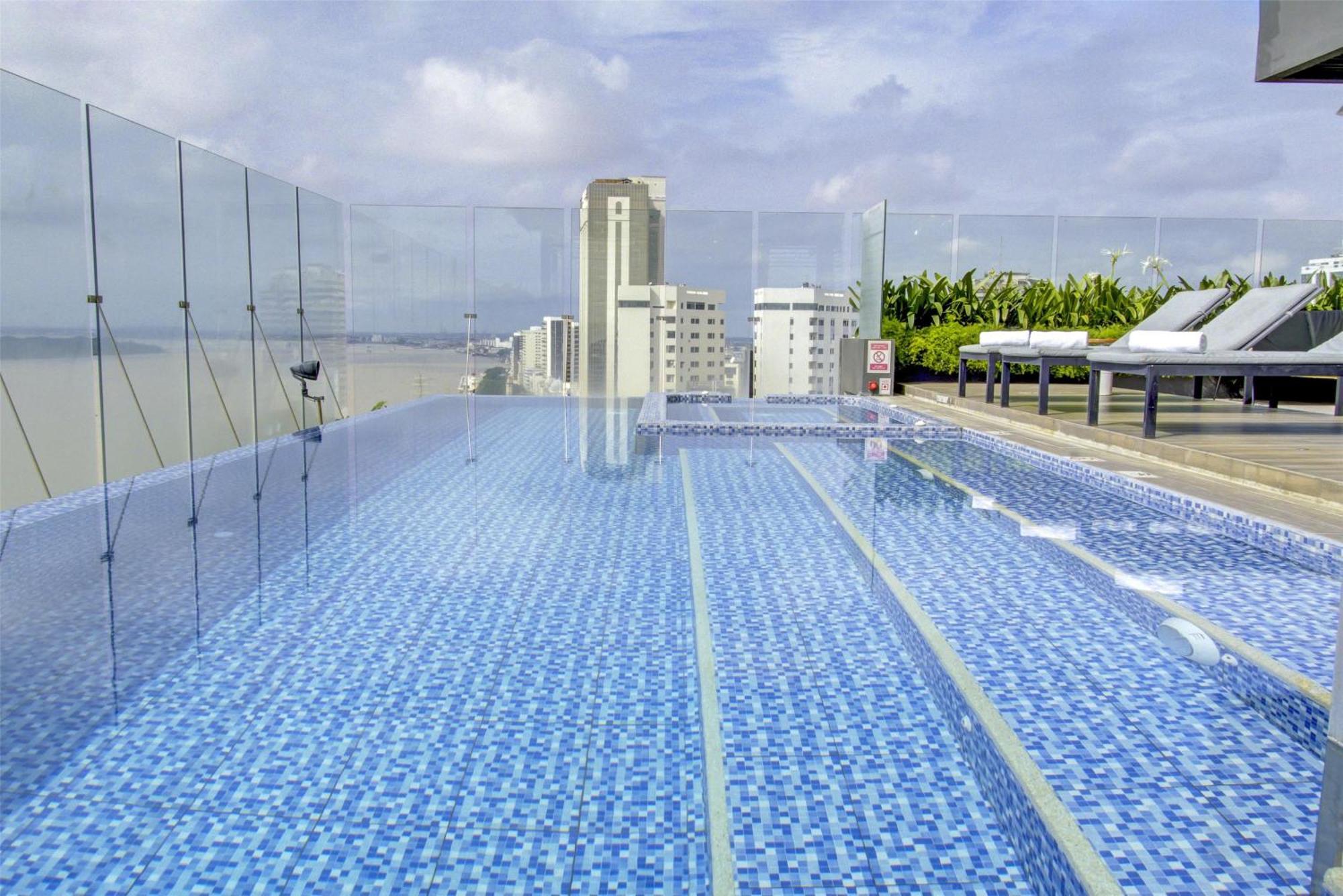 Doubletree By Hilton Guayaquil Hotel Exterior photo