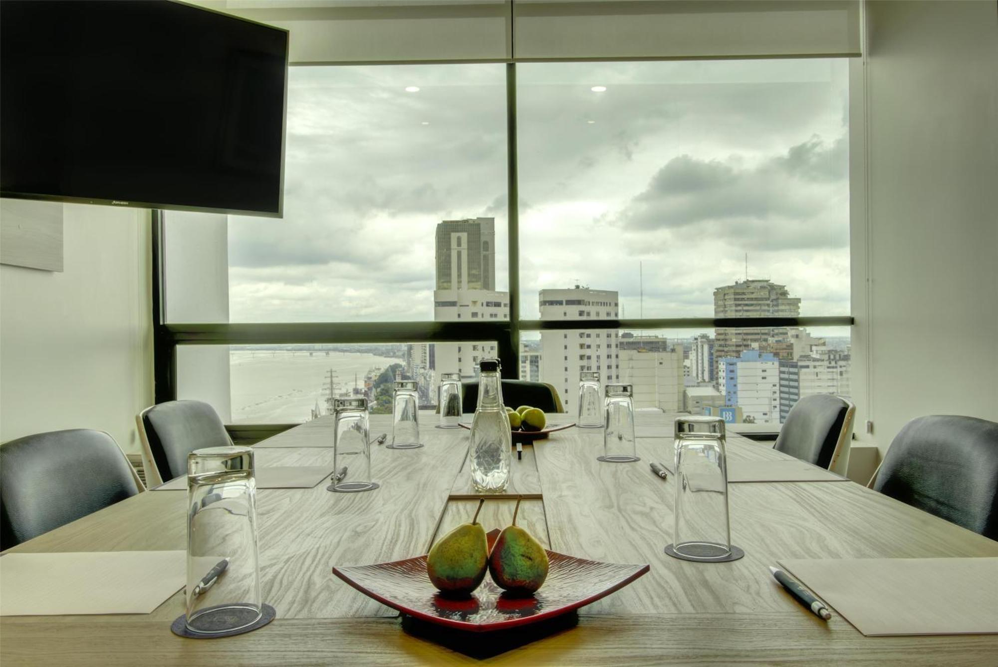 Doubletree By Hilton Guayaquil Hotel Exterior photo