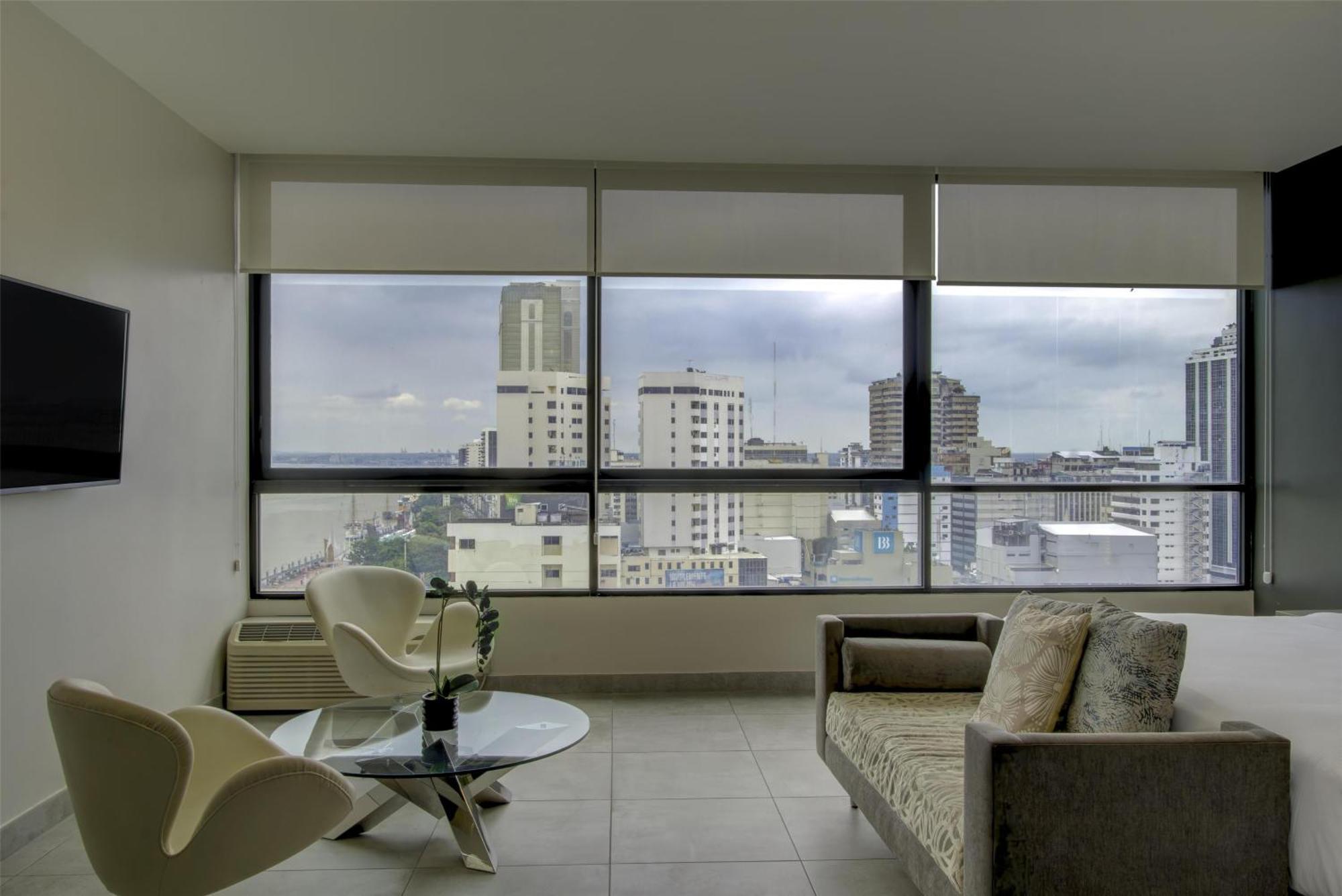 Doubletree By Hilton Guayaquil Hotel Exterior photo