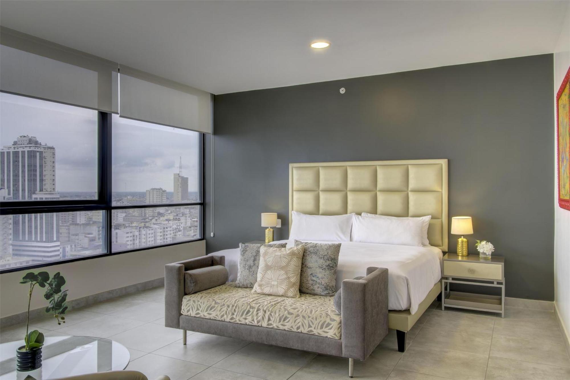 Doubletree By Hilton Guayaquil Hotel Exterior photo